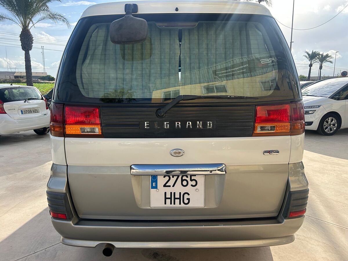 NISSAN ELGRAND HIGHWAY STAR 3.2 TDI AUTO SPANISH RHD IN SPAIN 124K 8 SEATS 1997